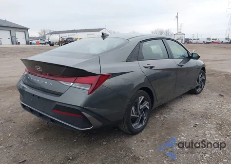 2025 Hyundai Elantra Sel Sport z USA, uszkodzony, nr VIN KMHLM4DG3SU079493